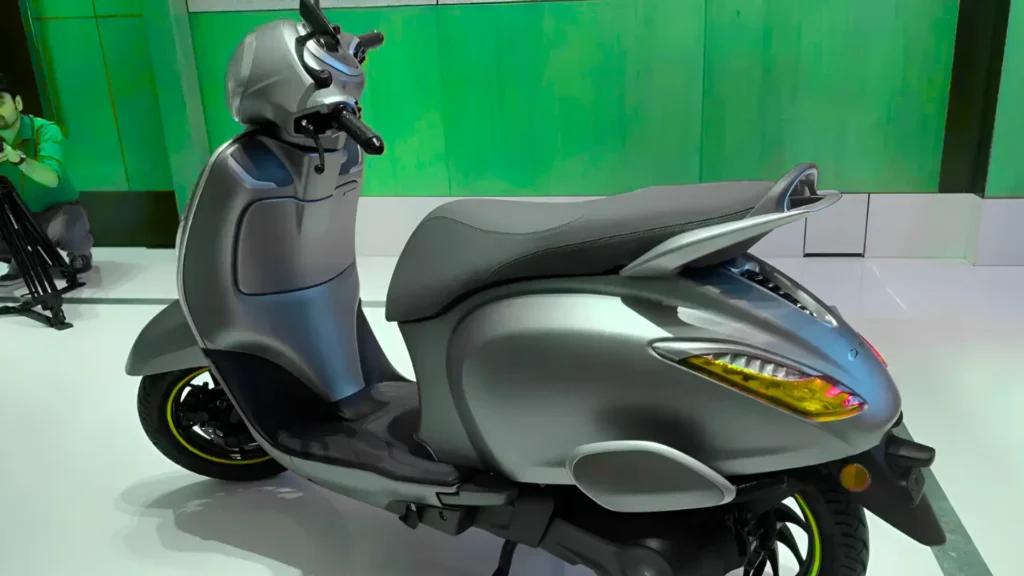 Bajaj Chetak Electric, Bajaj Chetak Electric price, Bajaj Chetak Electric range, Bajaj Chetak Electric features, Bajaj Chetak Electric discount, Bajaj Electric Scooter India, Bajaj Chetak top speed, Best electric scooter India, Bajaj Chetak 2025, Bajaj Chetak battery life