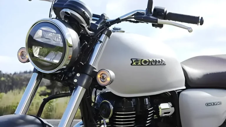 Honda CB350C Classic 2025, CB350C Classic mileage 77 KMPL, 350cc J-Series engine, retro chrome motorcycle, dual-channel ABS bike, Bluetooth connectivity bike, Honda classic bike review, comfortable city cruiser, modern retro motorcycle India, CB350C Classic features, Honda CB350C 2025 price, fuel-efficient retro bike, stylish commuter motorcycle.